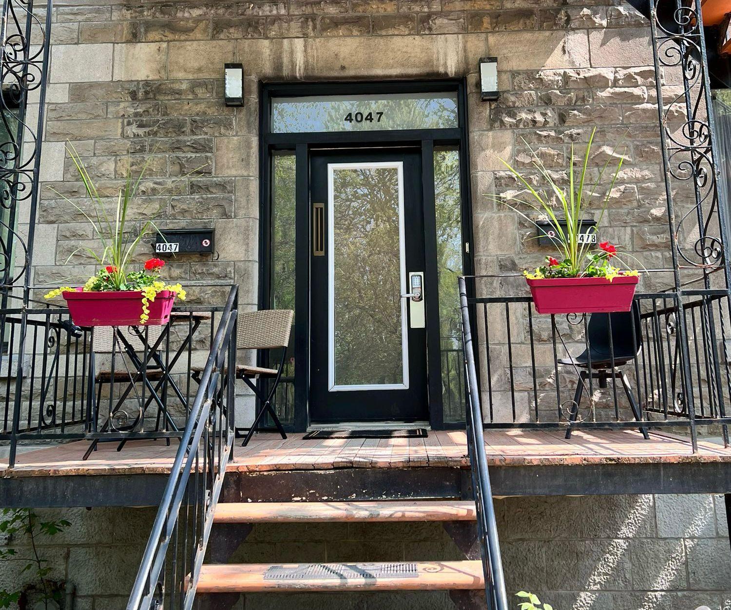 Private Room & Private Bathroom In Le Plateau مونتريال المظهر الخارجي الصورة